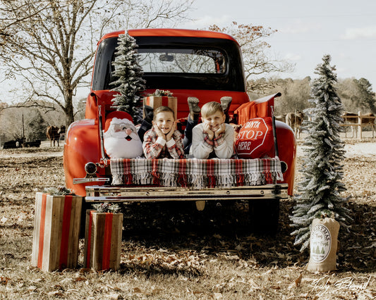 Christmas Truck WITHOUT Santa (30 Minutes or 60 Minutes)